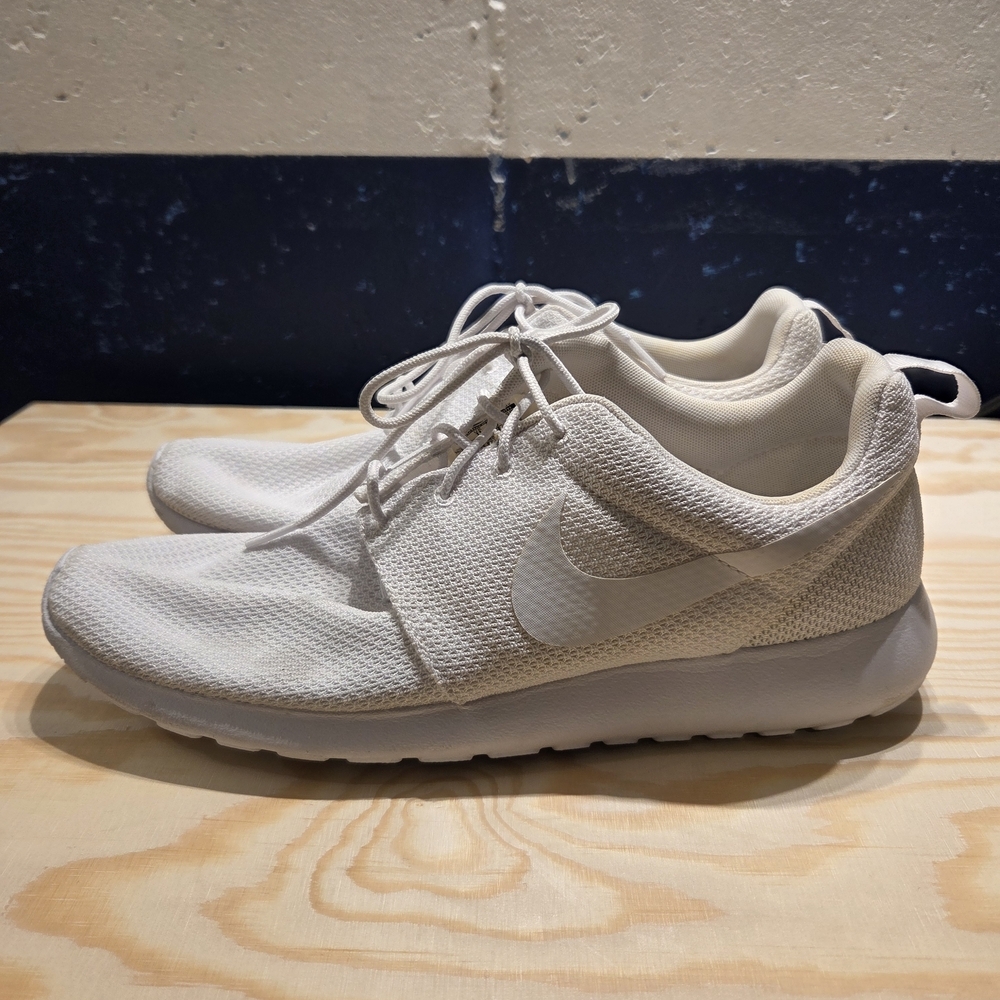 Nike Roshe One Triple White Men's Shoes (Size 12) - Picture 5 of 10